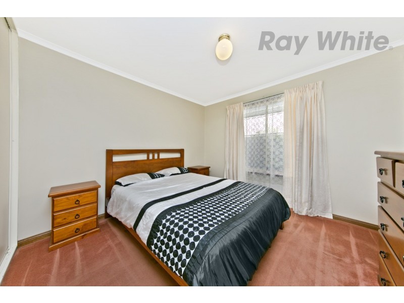 8 Mullen Court, Evanston Park SA 5116