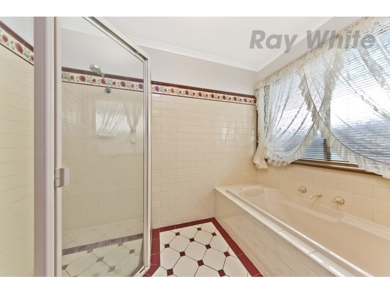 8 Mullen Court, Evanston Park SA 5116