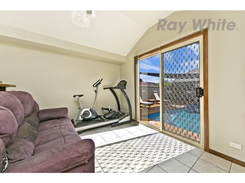 8 Mullen Court, Evanston Park SA 5116