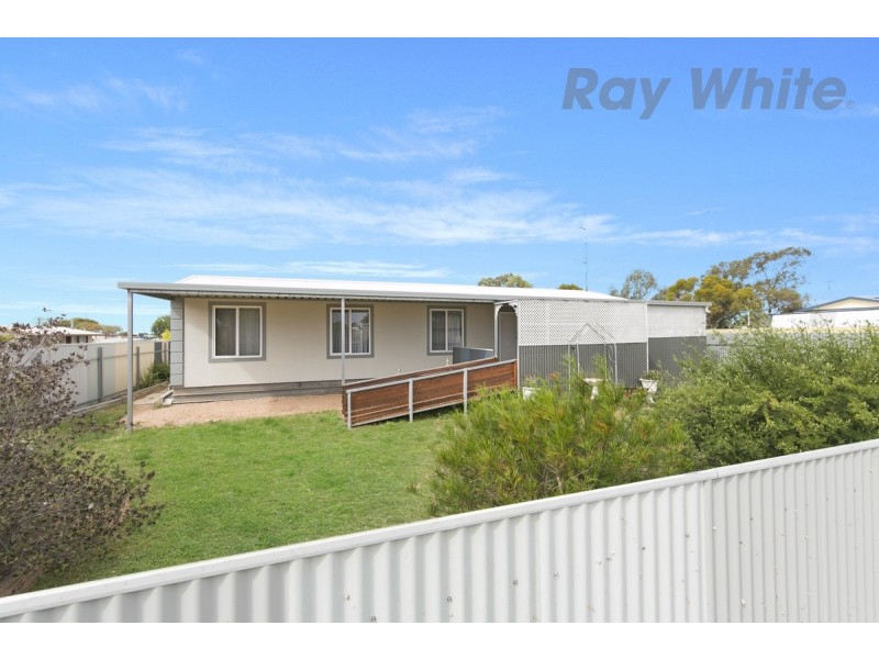 15 Acland Street, Blanchetown SA 5357