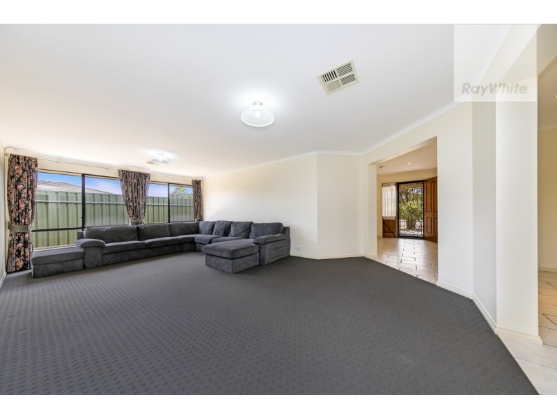 7 Coleman Parade, Evanston Park SA 5116