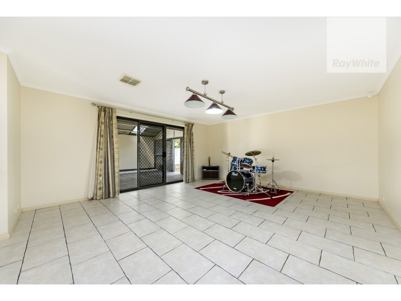 7 Coleman Parade, Evanston Park SA 5116