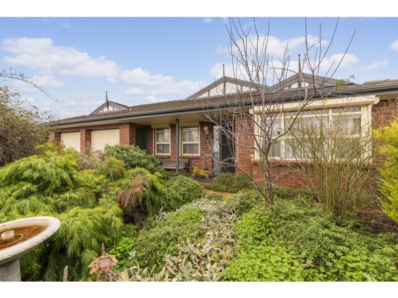 6 Charles Fry Court, Williamstown SA 5351