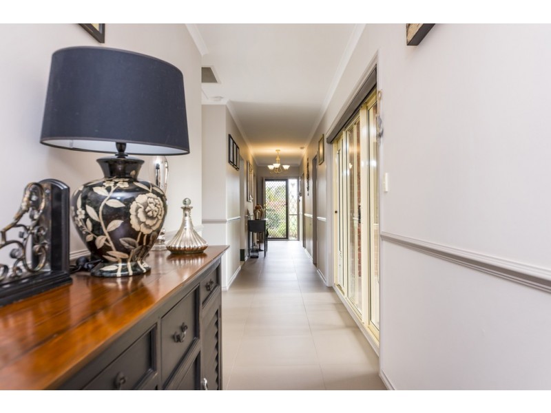 6 Charles Fry Court, Williamstown SA 5351
