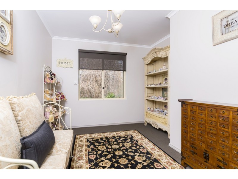 6 Charles Fry Court, Williamstown SA 5351