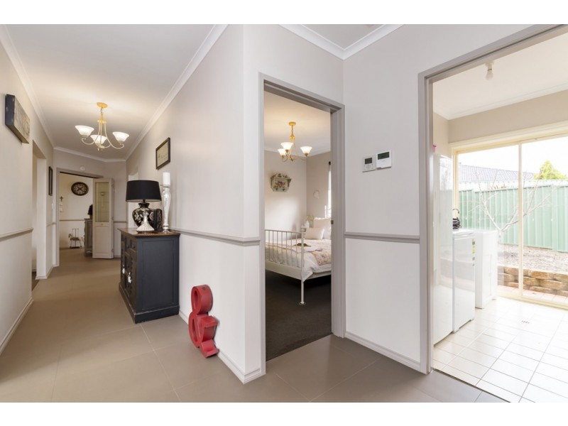 6 Charles Fry Court, Williamstown SA 5351