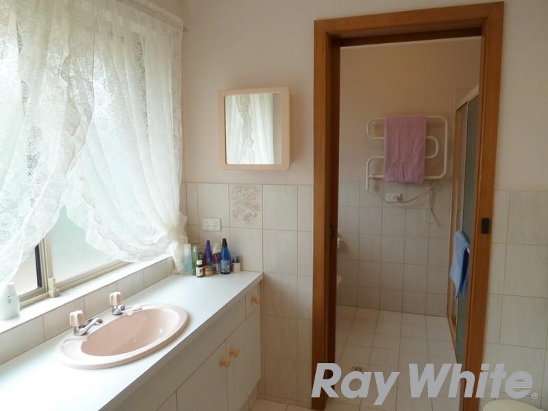 14 McKinlay Ave, Gawler East SA 5118