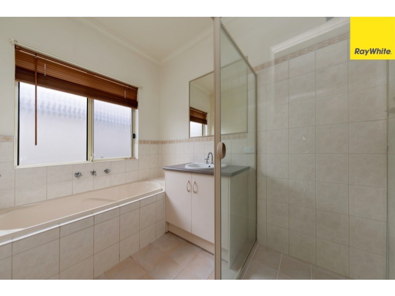 25 Thiele Crescent, Evanston Park SA 5116