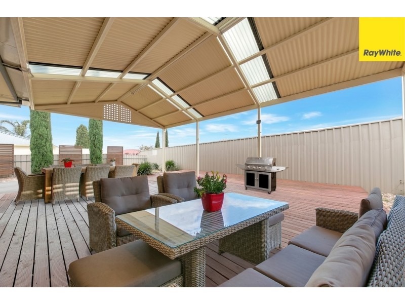 25 Thiele Crescent, Evanston Park SA 5116