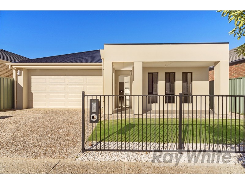 63 Hindmarsh Cct, Mawson Lakes SA 5095