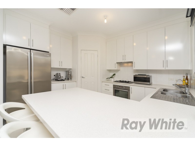 63 Hindmarsh Cct, Mawson Lakes SA 5095