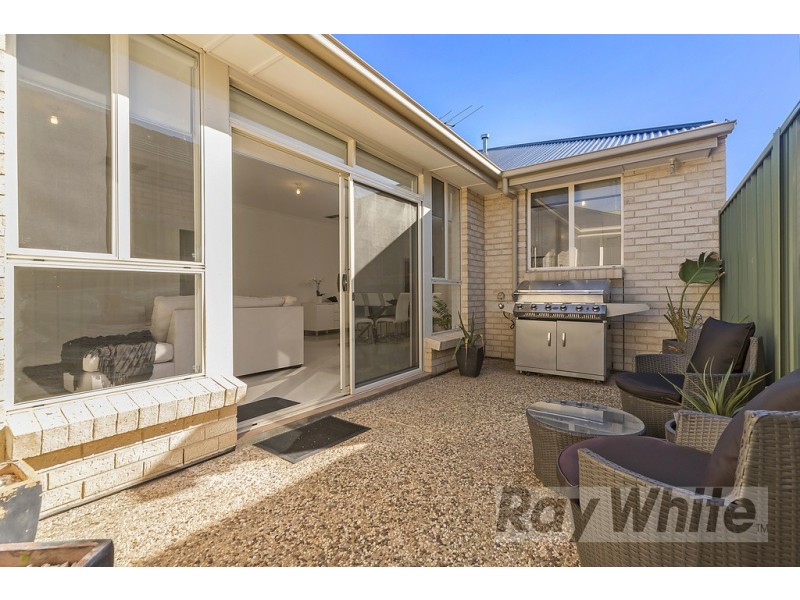 63 Hindmarsh Cct, Mawson Lakes SA 5095