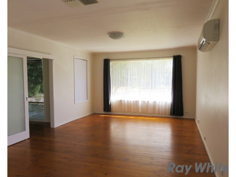 2 Milne Court, Evanston Park SA 5116