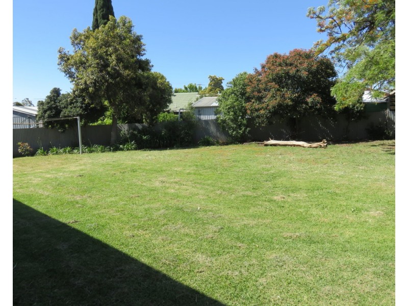 2 Milne Court, Evanston Park SA 5116