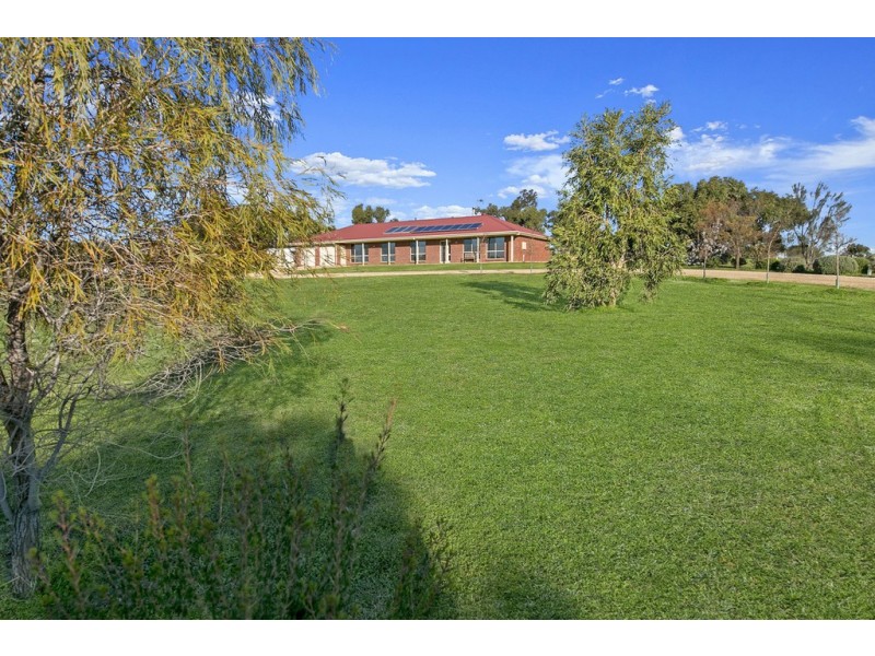 64 Tarca Court, Cockatoo Valley SA 5351