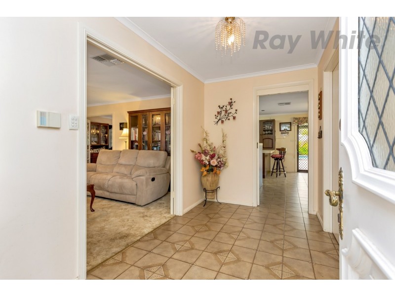 8 Cockshell Drive, Gawler East SA 5118