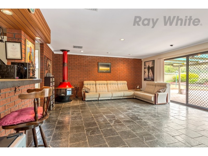 8 Cockshell Drive, Gawler East SA 5118
