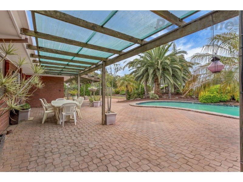 8 Cockshell Drive, Gawler East SA 5118