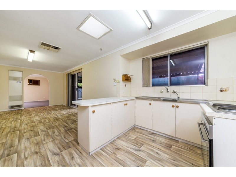 16 McDonnell Terrace, Evanston Gardens SA 5116