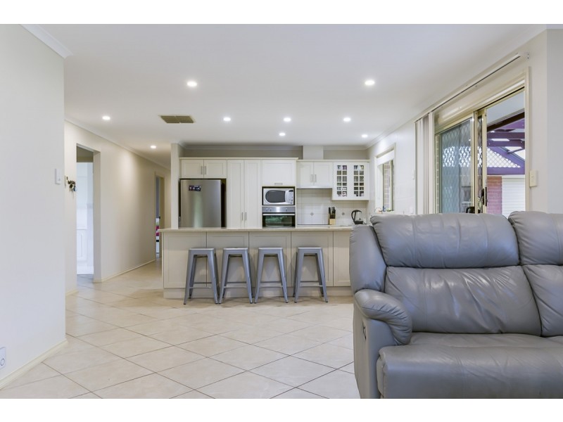 39 Whinnen Street, Evanston Park SA 5116