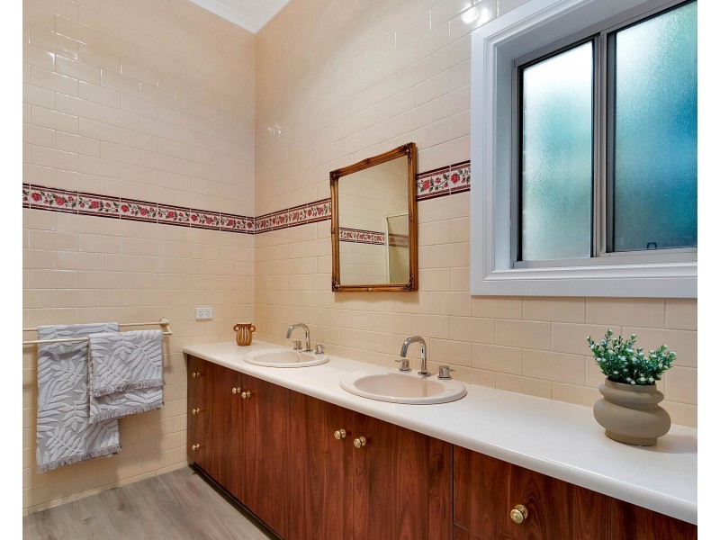 12 Selway Place, Evanston Park SA 5116