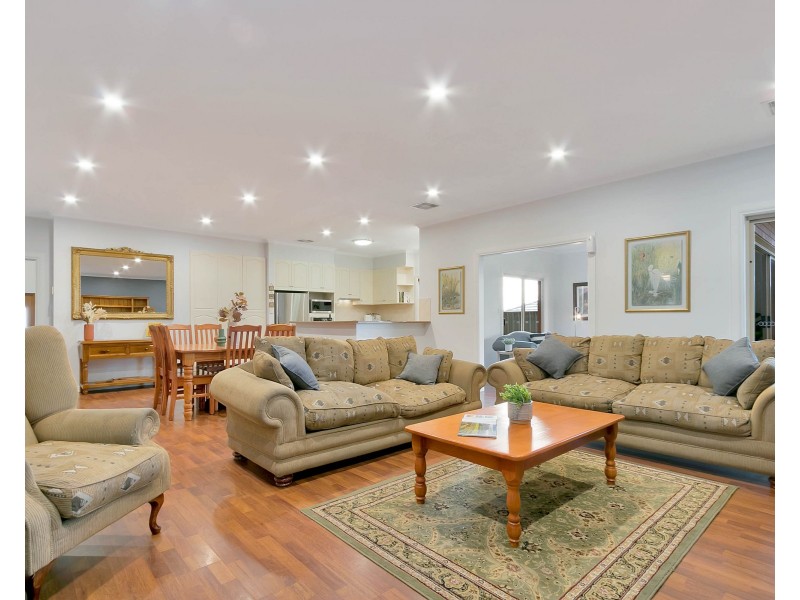 12 Selway Place, Evanston Park SA 5116