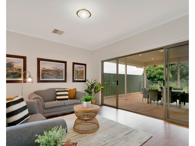 12 Selway Place, Evanston Park SA 5116