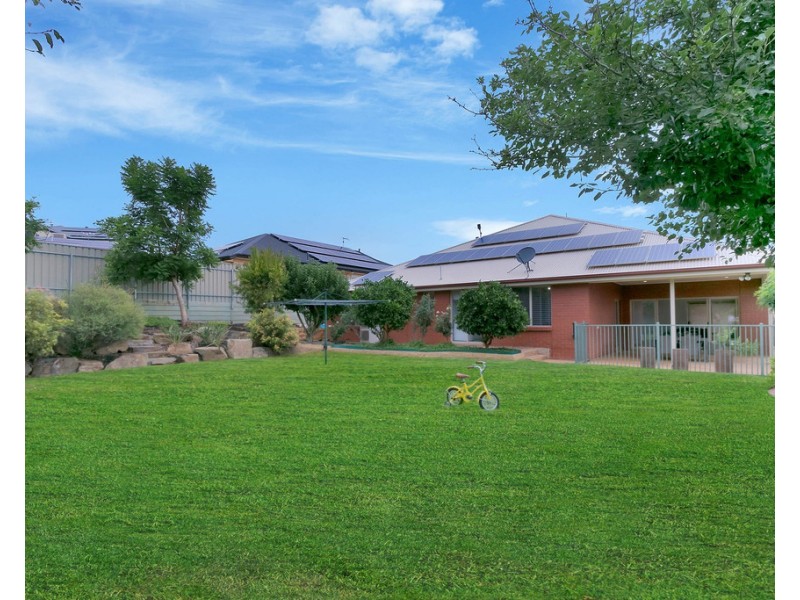 12 Selway Place, Evanston Park SA 5116