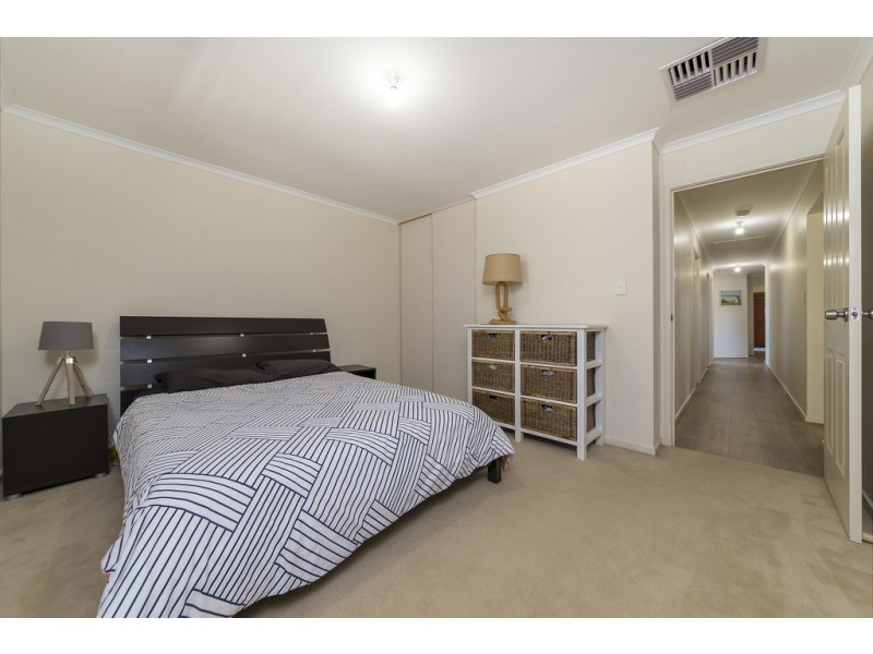 39 Mitchell Drive, Evanston Park SA 5116