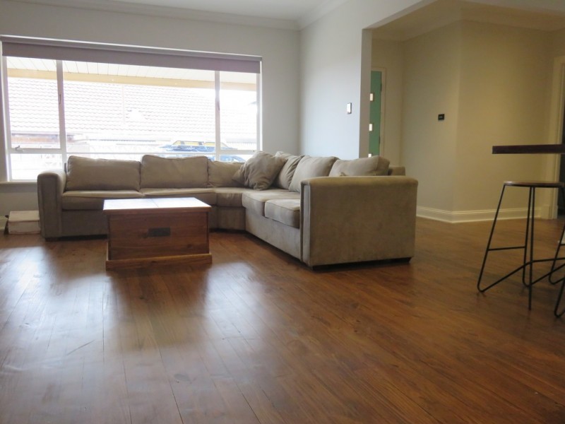 32 Billabong Street, Para Hills SA 5096