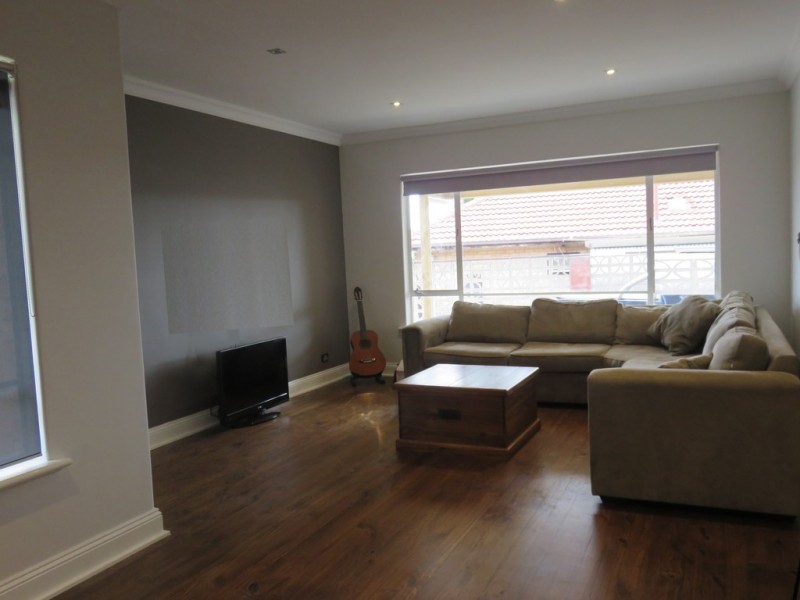 32 Billabong Street, Para Hills SA 5096