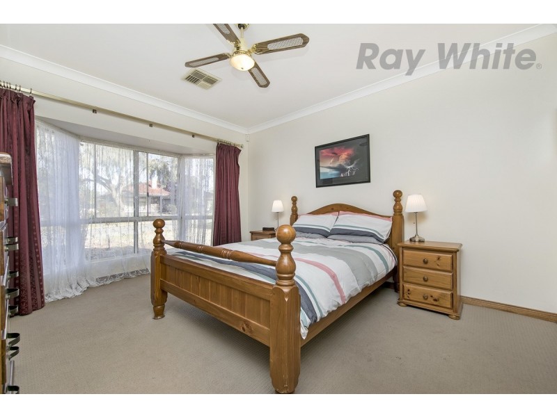 9 Bond Street, Willaston SA 5118