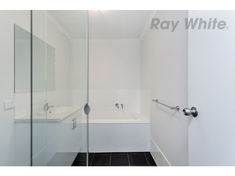 39 Kuranye Circuit, Largs North SA 5016