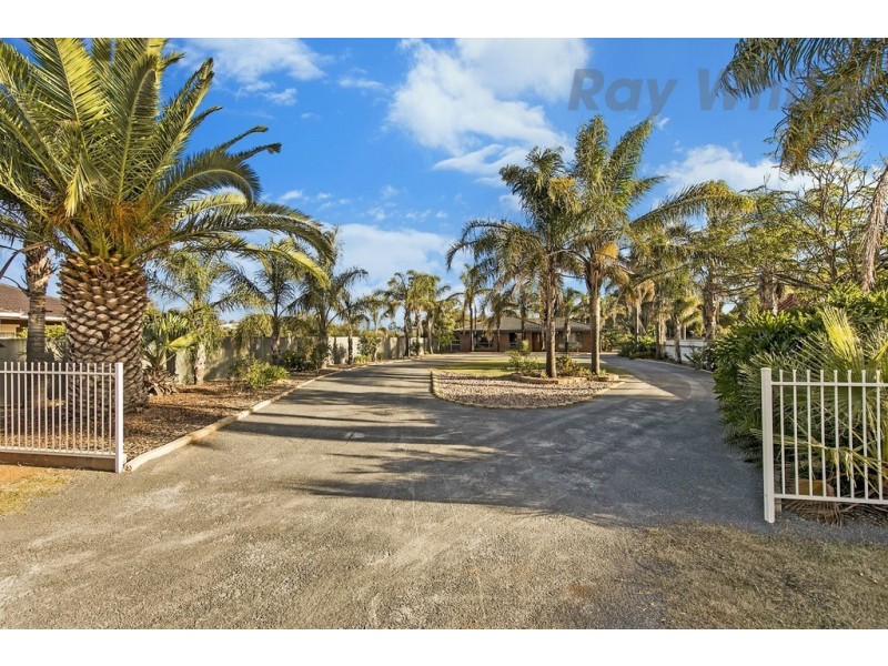 16 Beadell Street, Burton SA 5110