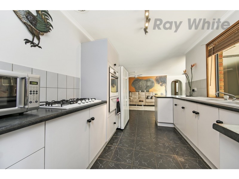 16 Beadell Street, Burton SA 5110