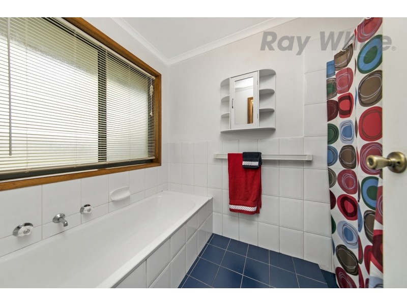 16 Beadell Street, Burton SA 5110