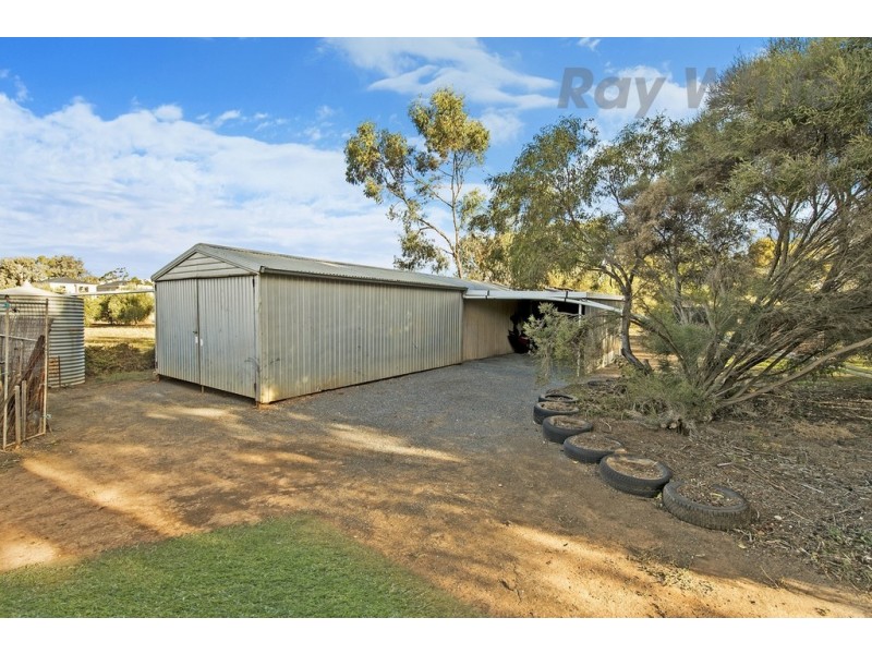 16 Beadell Street, Burton SA 5110