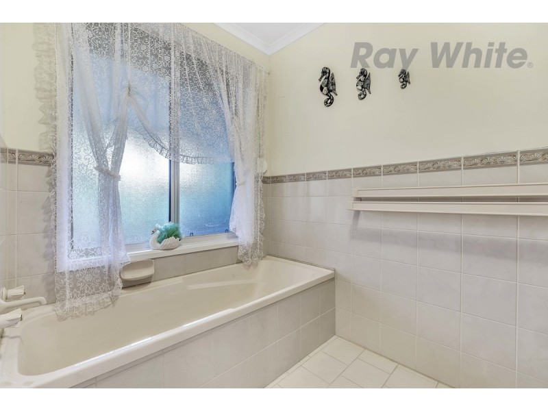 4 Edwards Street, Willaston SA 5118