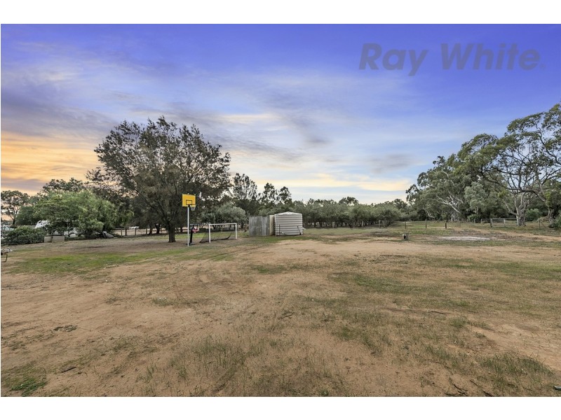 237 Dawkins Road, Lewiston SA 5501