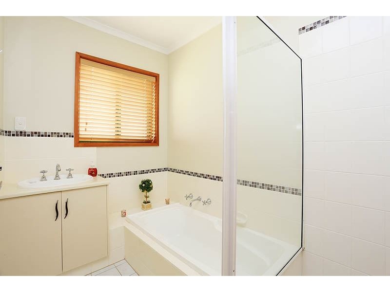 3/9a Barker Street, Willaston SA 5118