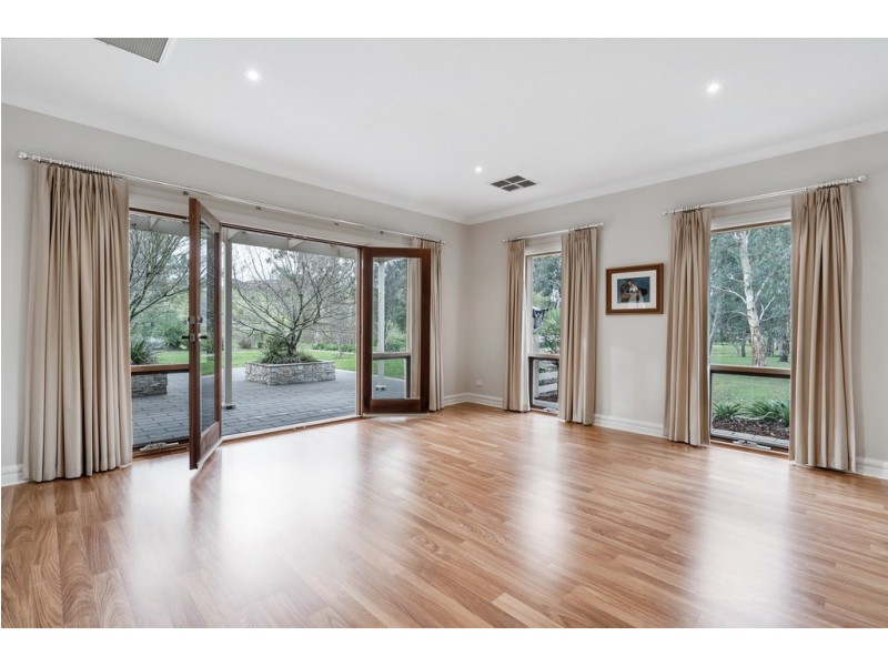 96 Lorke Road, Williamstown SA 5351