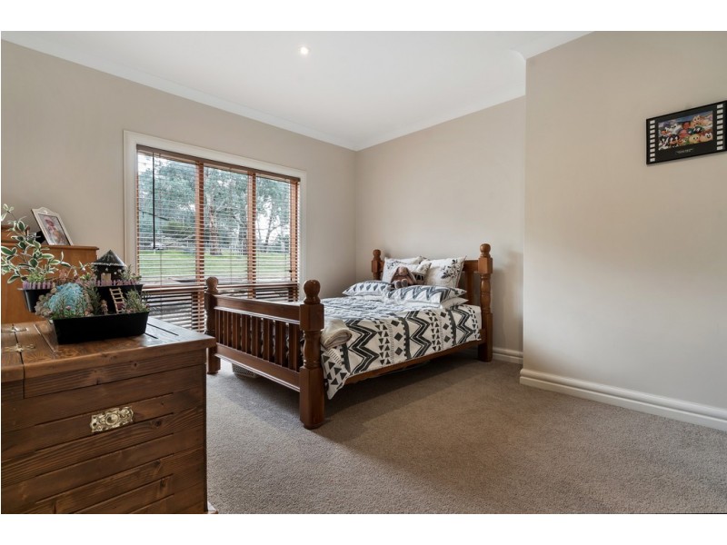 96 Lorke Road, Williamstown SA 5351