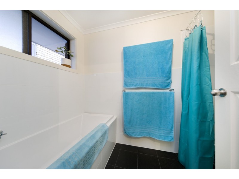 25 Darrell Street, Evanston Park SA 5116