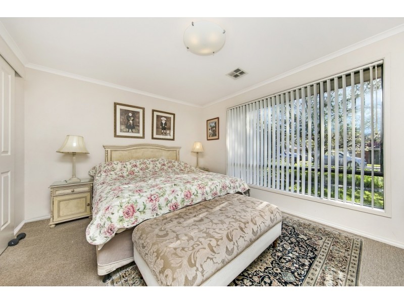 2 Challen Court, Evanston Park SA 5116