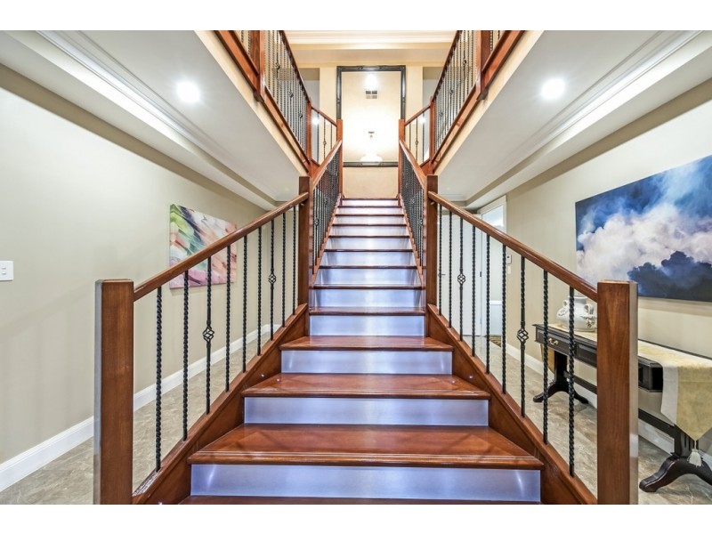 9 Keane Court, Evanston Park SA 5116