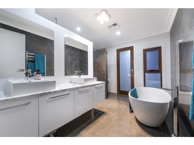 9 Keane Court, Evanston Park SA 5116