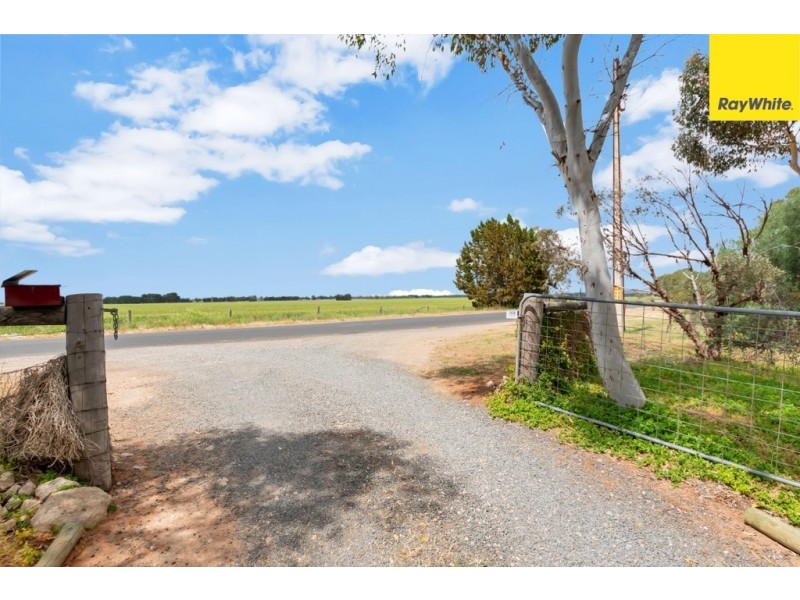 1308 Boundary Road, Lewiston SA 5501