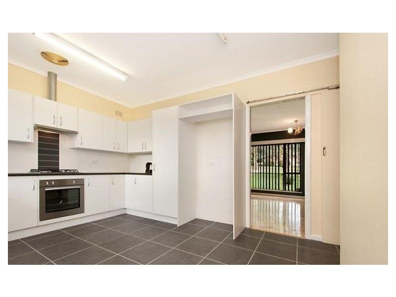 4 Allen Drive, Para Hills SA 5096