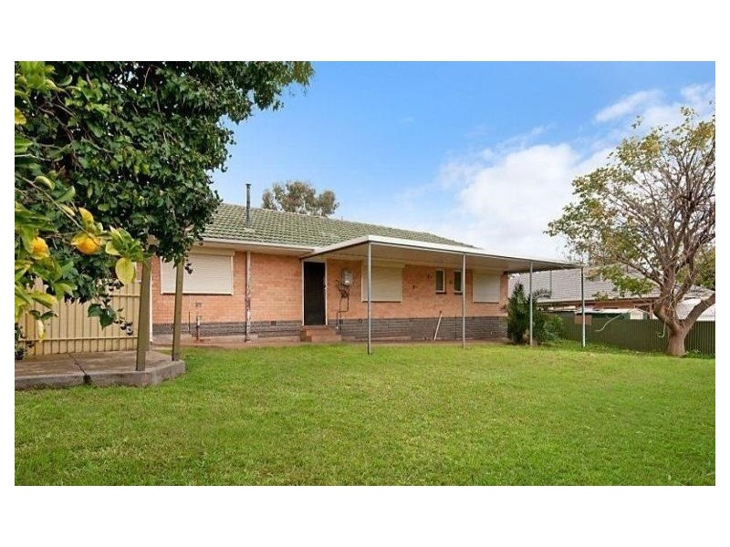 4 Allen Drive, Para Hills SA 5096