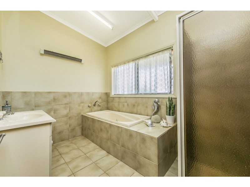 17 Pinkerton Road, Hamley Bridge SA 5401